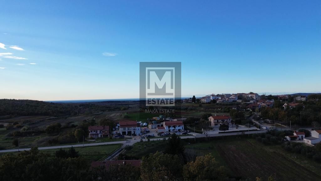 Parenzo, dintorni, terreno edificabile con vista mare!