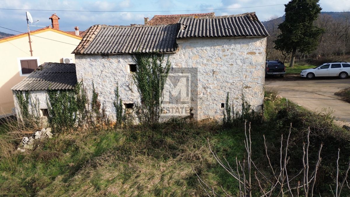 Montona, dintorni, Centro storico da ristrutturare con terreno edificabile