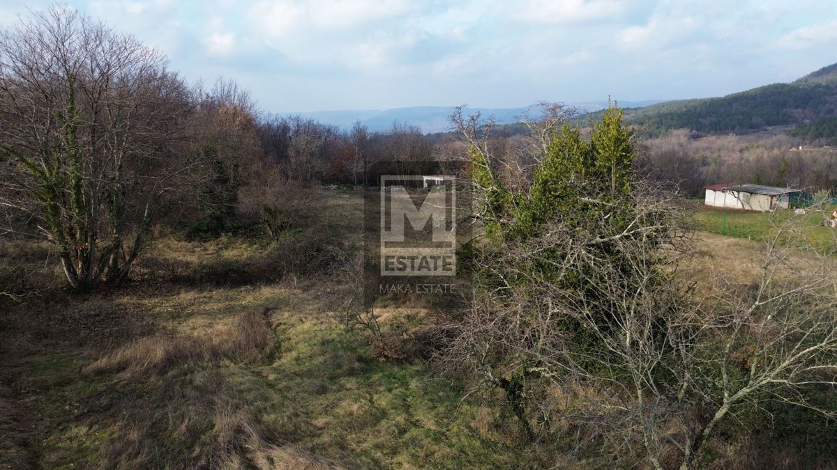 Montona, dintorni, Centro storico da ristrutturare con terreno edificabile