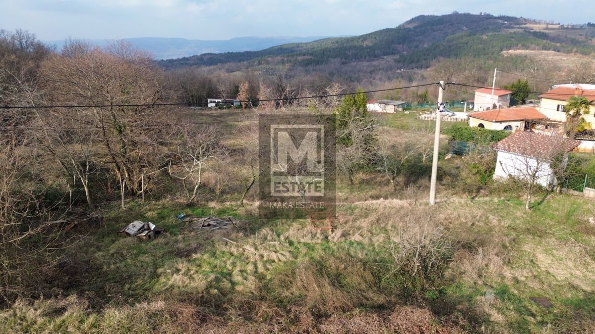 Montona, dintorni, Centro storico da ristrutturare con terreno edificabile