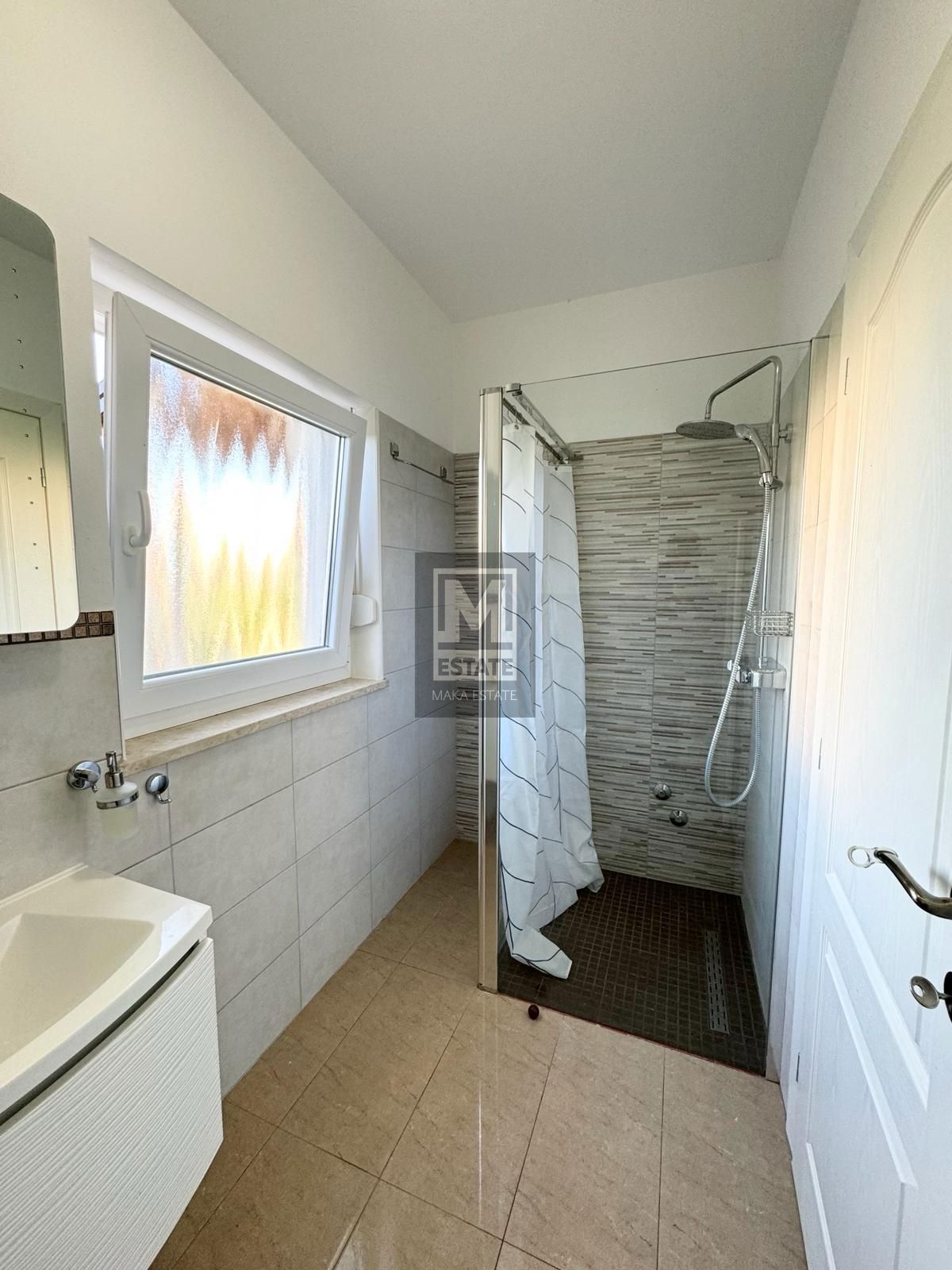 Parenzo, dintorni, Bella casa bifamiliare con piscina!