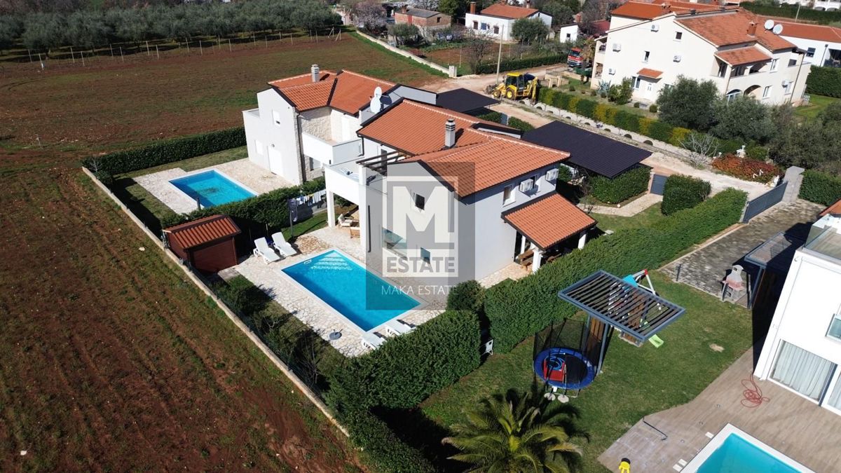 Parenzo, dintorni, Bella casa bifamiliare con piscina!