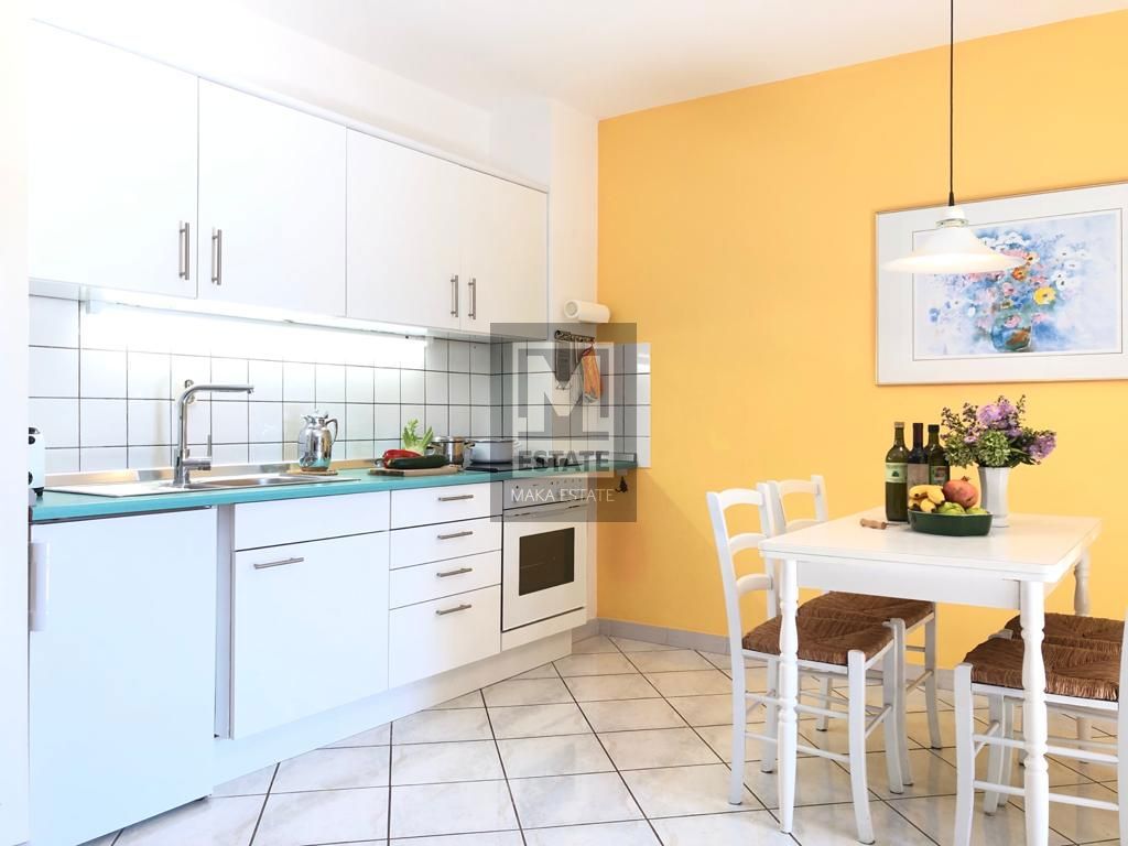 Parenzo, centro più ampio, palazzina a 1 km dal mare