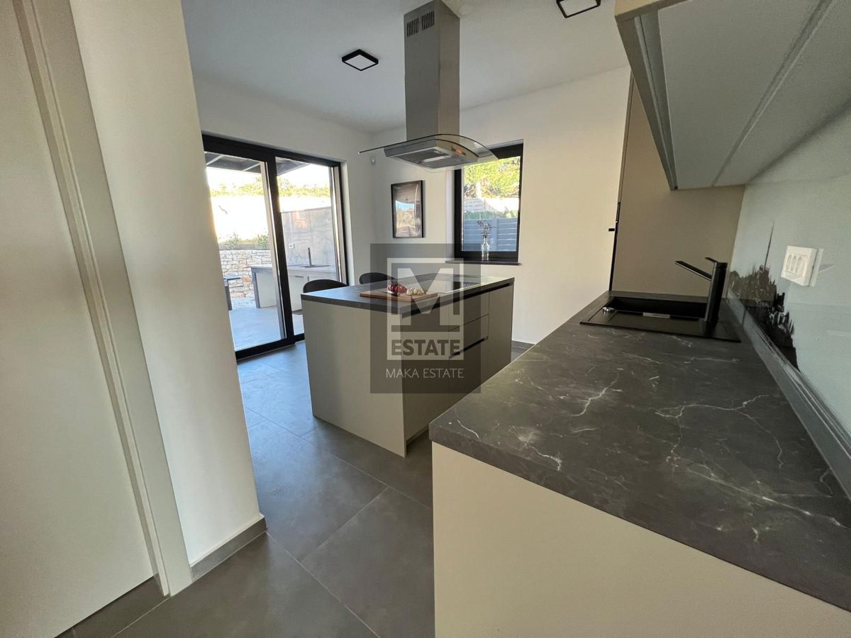 Smoljanci , dintorni, Bellissima villa moderna con vista mare!