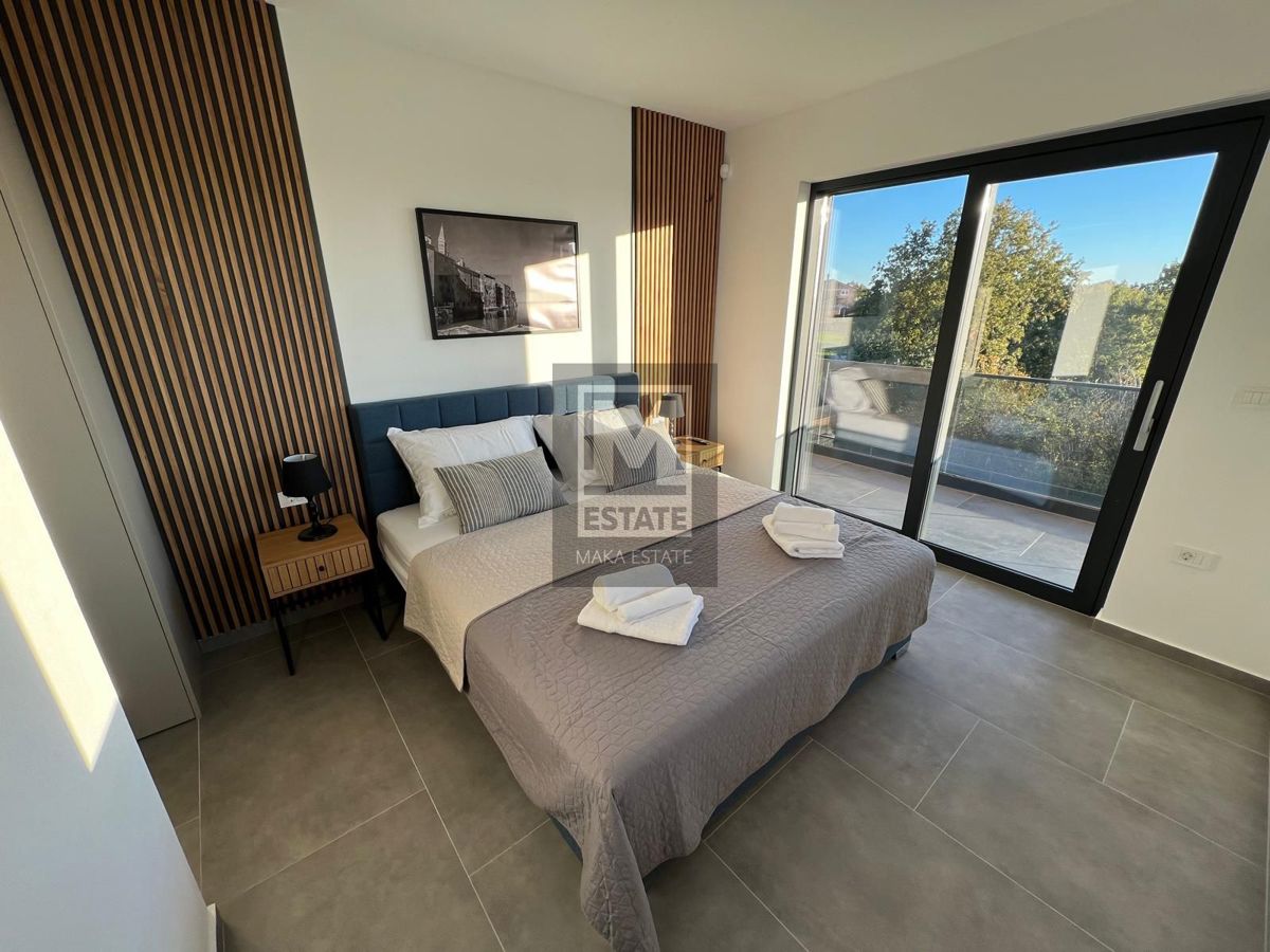 Smoljanci , dintorni, Bellissima villa moderna con vista mare!