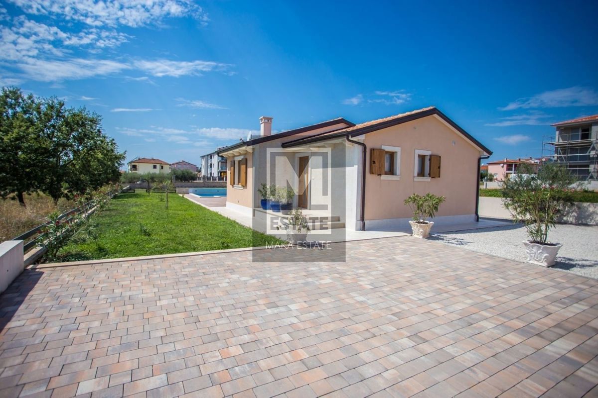 Parenzo, dintorni, fantastica casa a un piano con piscina!