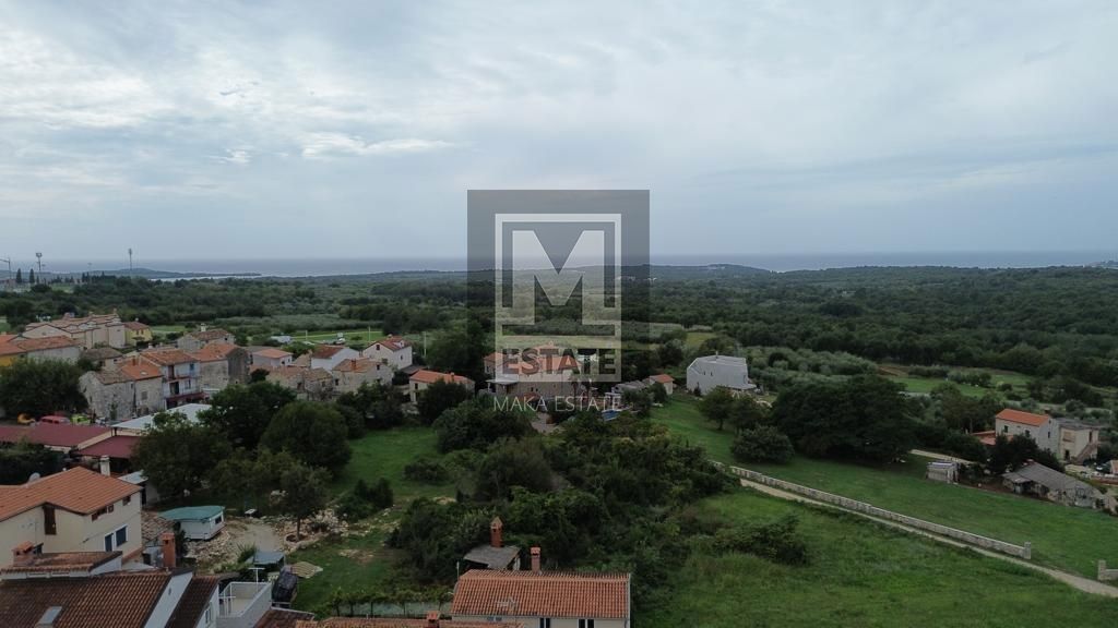 Parenzo, dintorni, appartamento al secondo piano con vista sul mare.