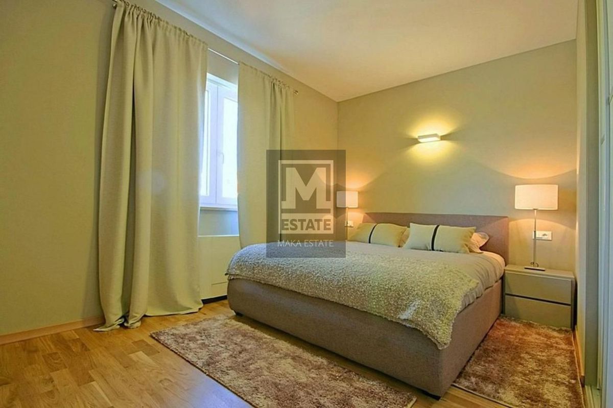 Parenzo, dintorni - Casa con 4 camere da letto e un bellissimo giardino con piscina