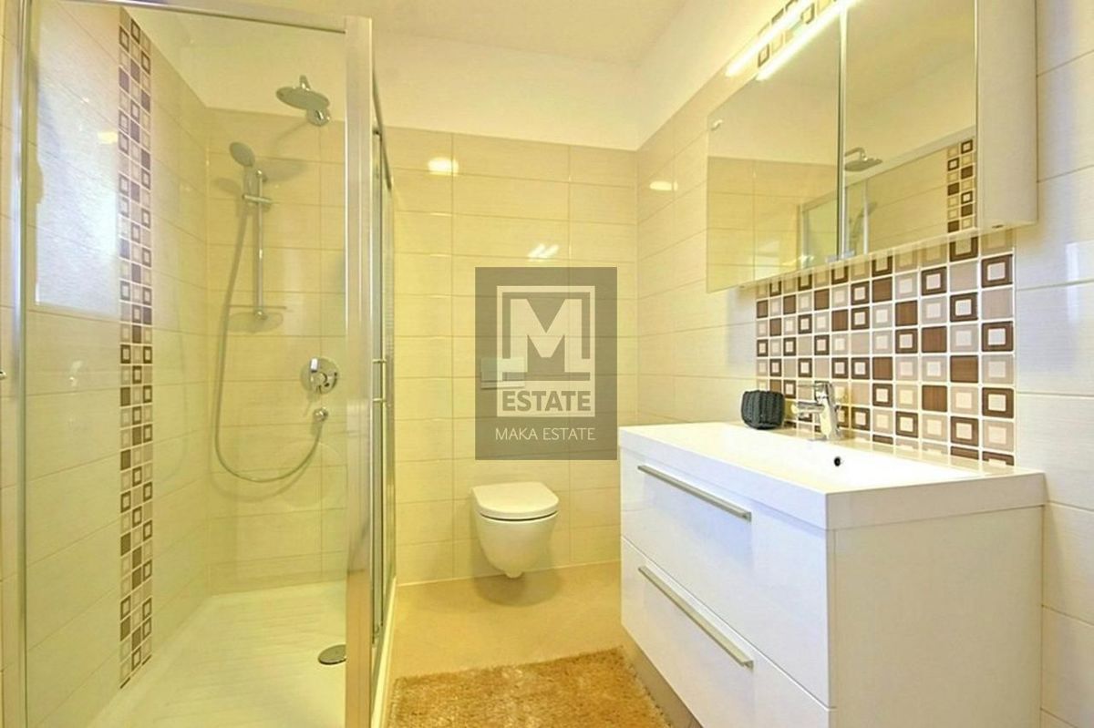 Parenzo, dintorni - Casa con 4 camere da letto e un bellissimo giardino con piscina
