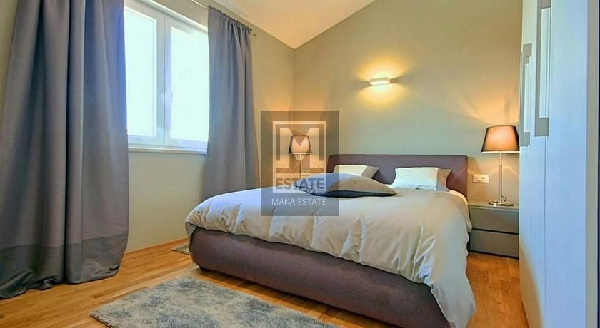 Parenzo, dintorni - Casa con 4 camere da letto e un bellissimo giardino con piscina