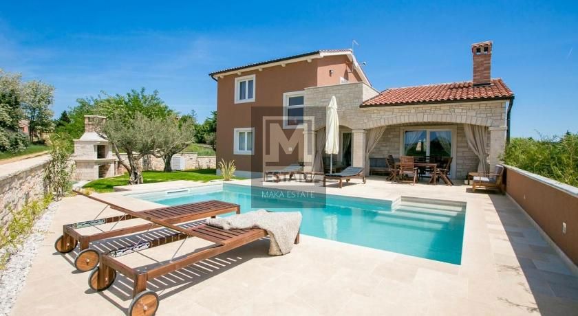 Parenzo, dintorni - Casa con 4 camere da letto e un bellissimo giardino con piscina