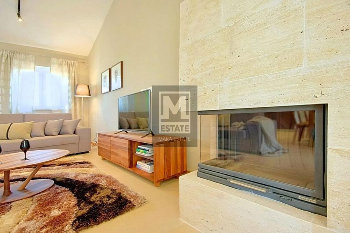 Parenzo, dintorni - Casa con 4 camere da letto e un bellissimo giardino con piscina