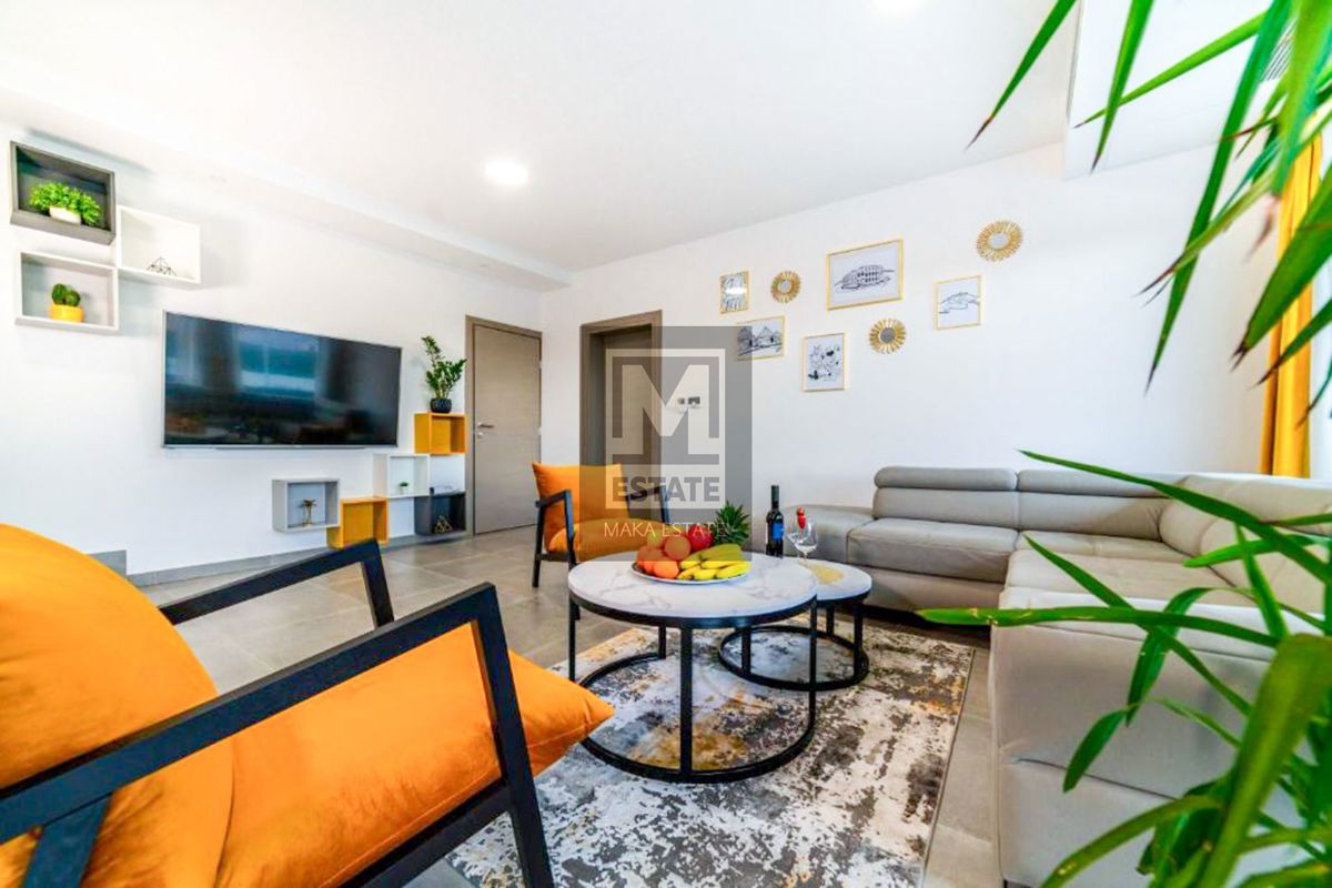 Parenzo, eccellente villa con piscina vicino alla città!