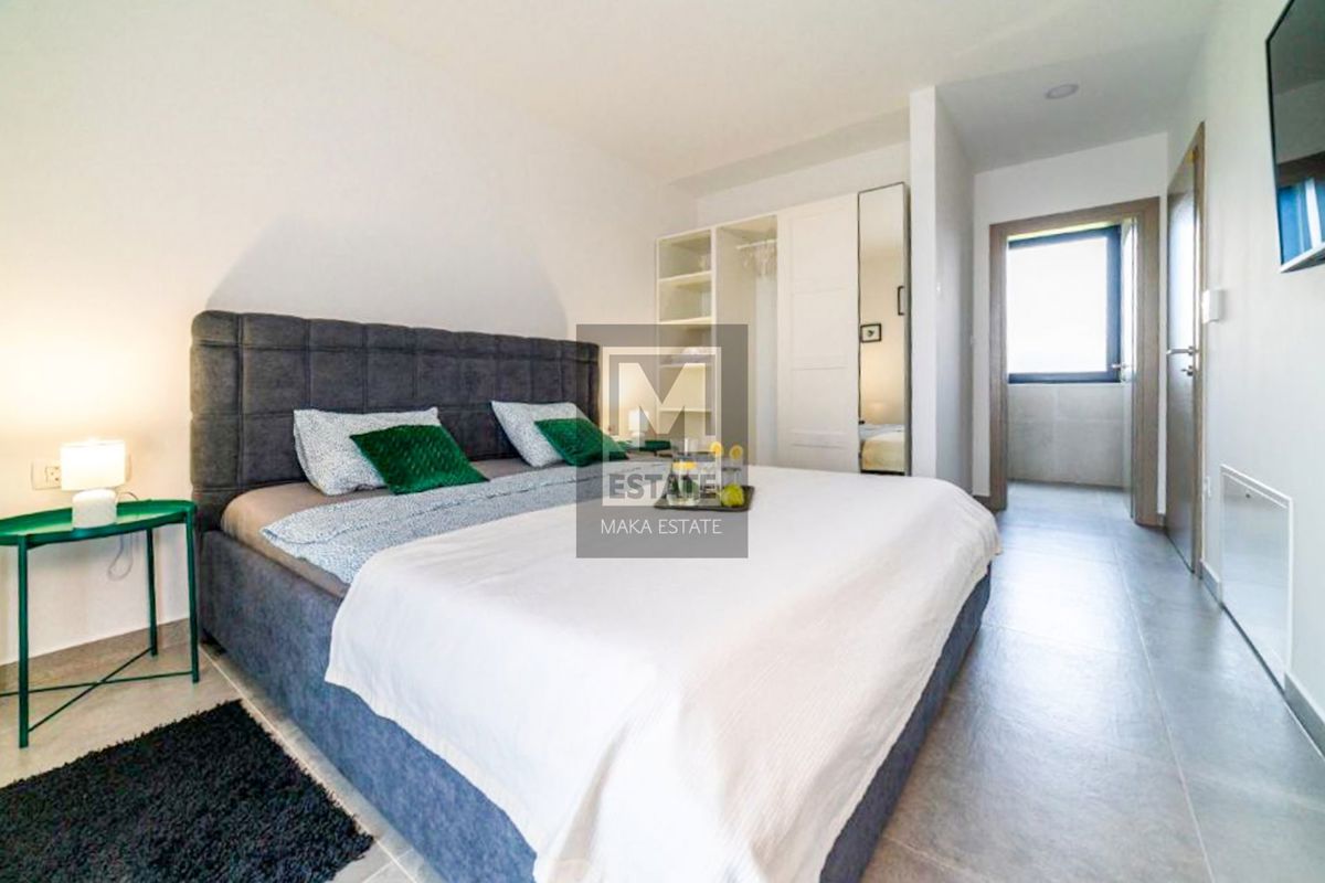 Parenzo, eccellente villa con piscina vicino alla città!