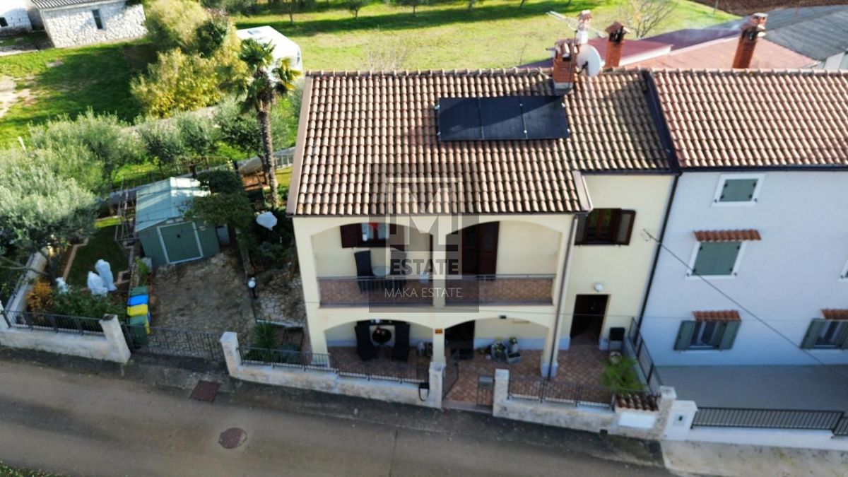 Kaštelir, una splendida casa a schiera!