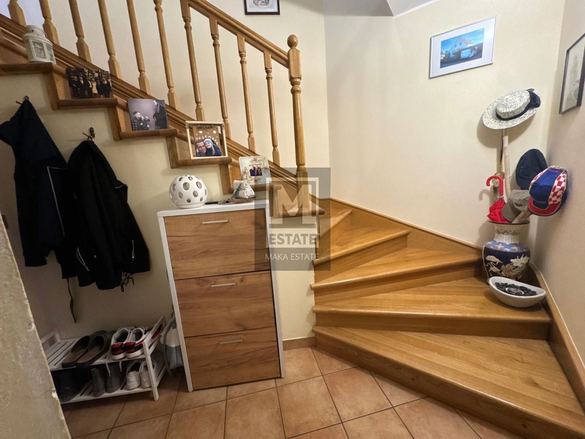 Kaštelir, una splendida casa a schiera!