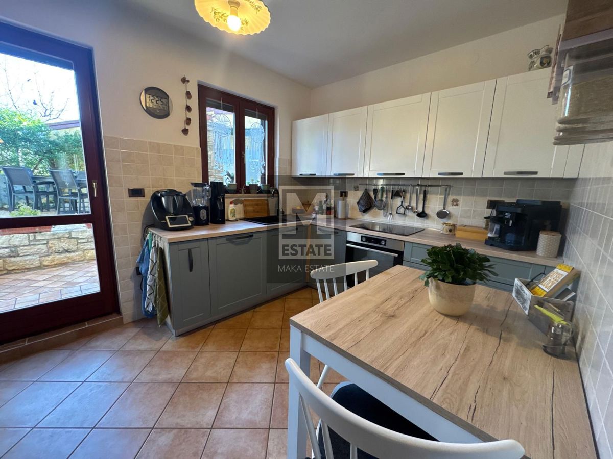 Kaštelir, una splendida casa a schiera!