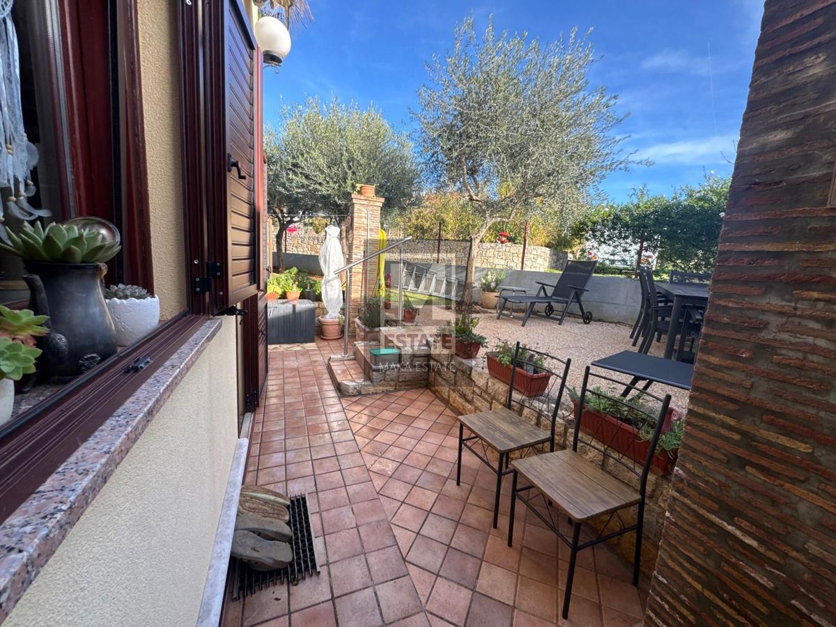 Kaštelir, una splendida casa a schiera!