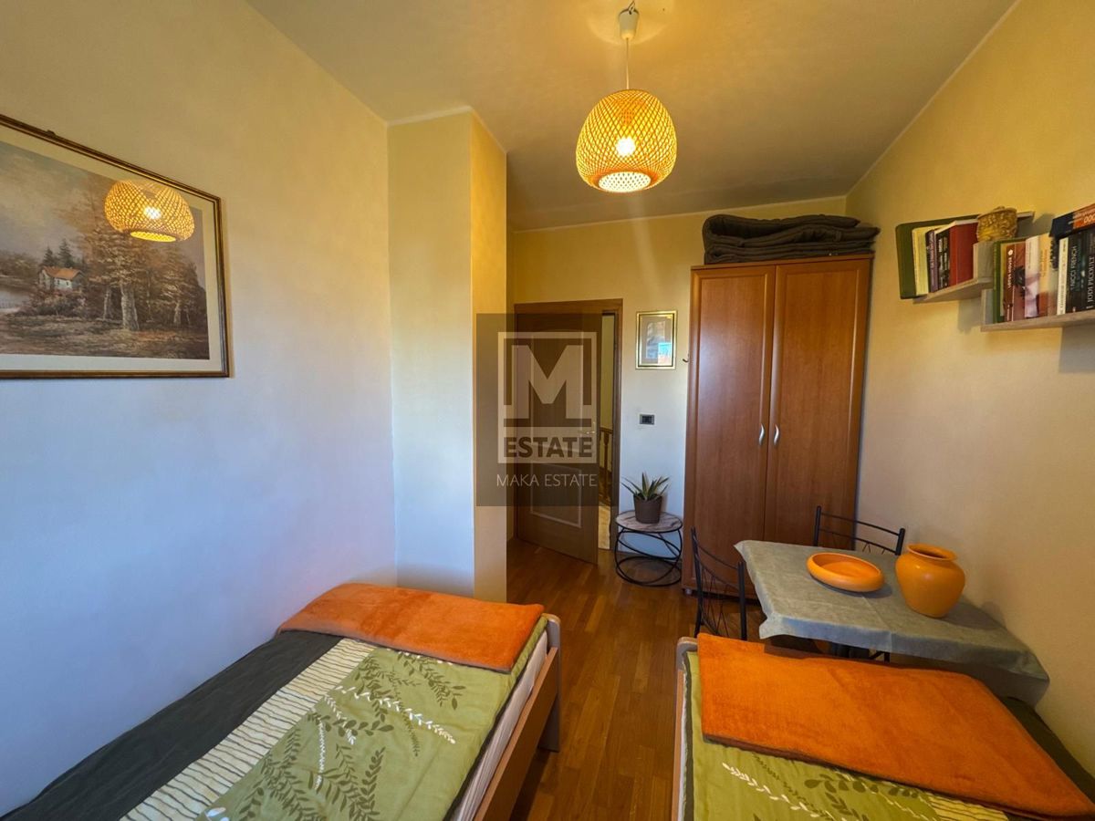 Kaštelir, una splendida casa a schiera!