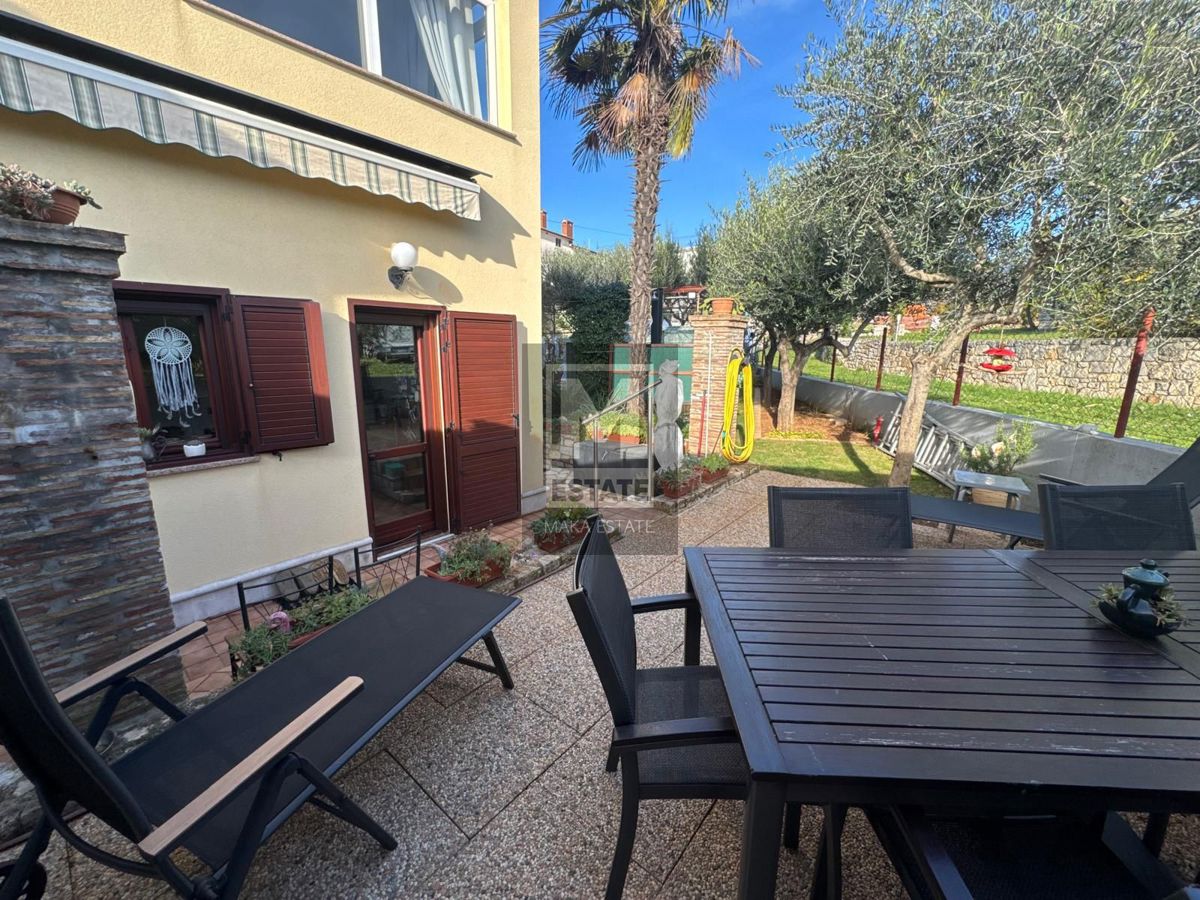 Kaštelir, una splendida casa a schiera!