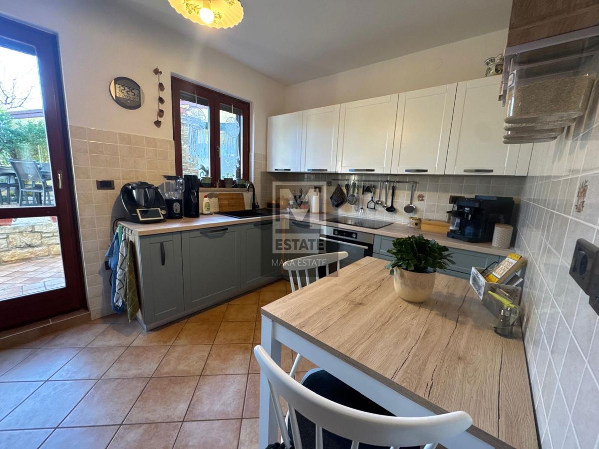 Kaštelir, una splendida casa a schiera!