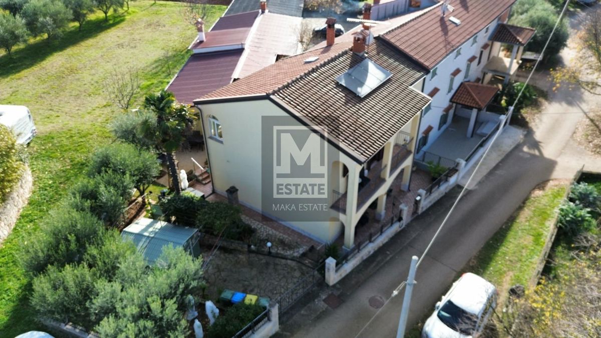 Kaštelir, una splendida casa a schiera!