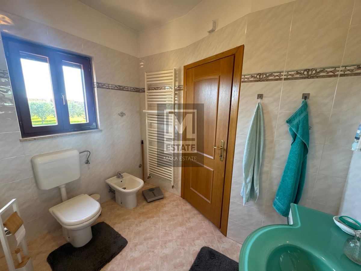 Kaštelir, una splendida casa a schiera!