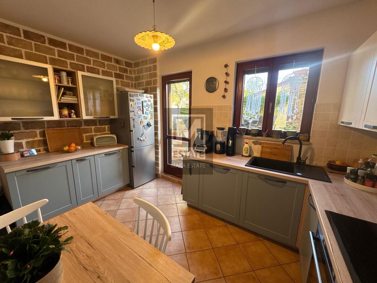 Kaštelir, una splendida casa a schiera!