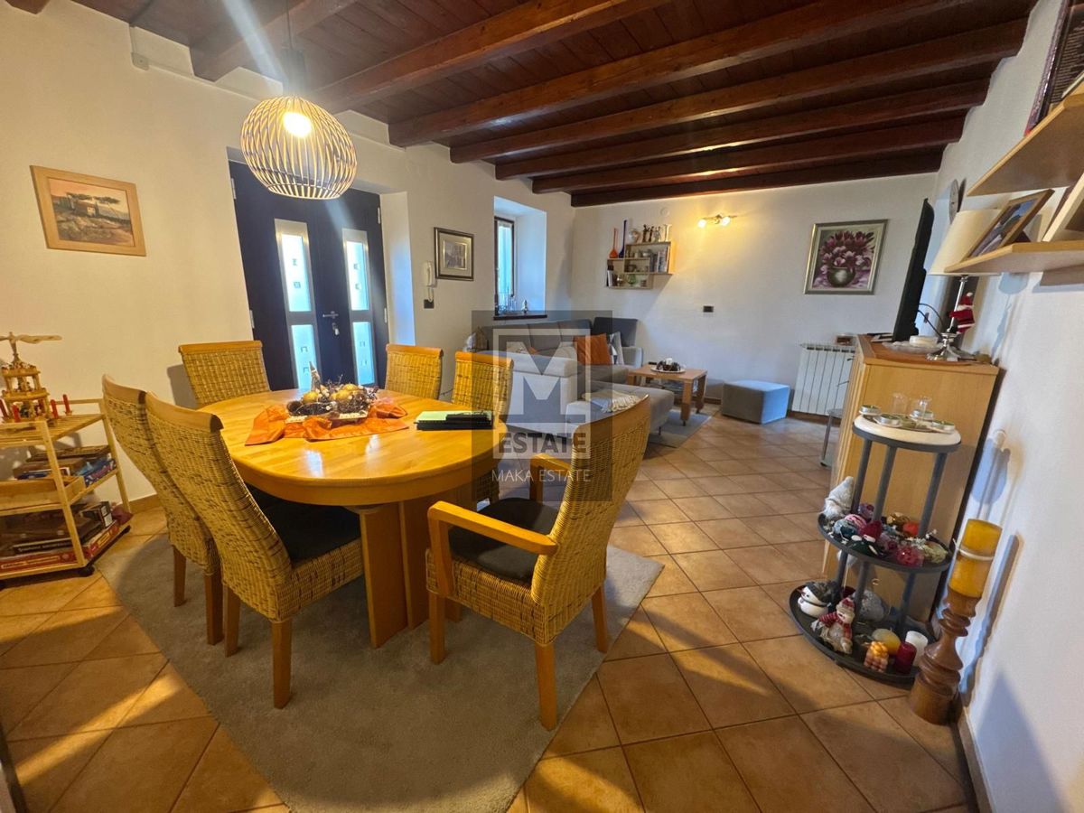 Kaštelir, una splendida casa a schiera!