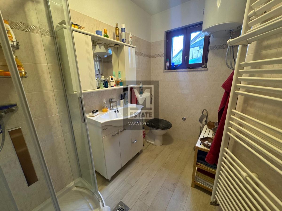 Kaštelir, una splendida casa a schiera!