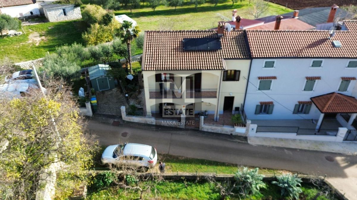 Kaštelir, una splendida casa a schiera!