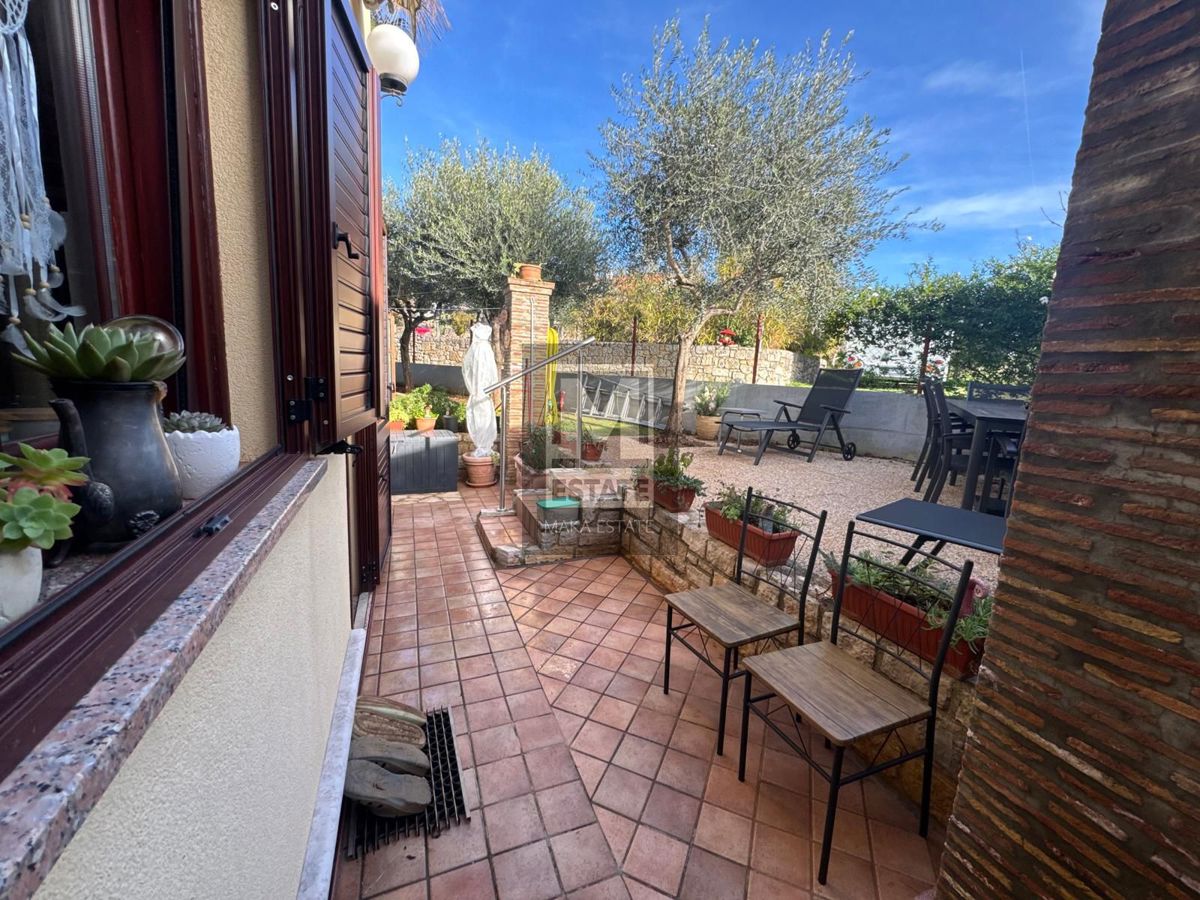 Kaštelir, una splendida casa a schiera!