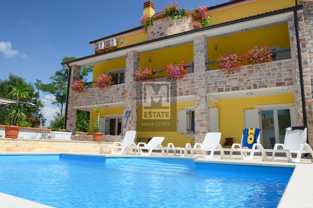 Parenzo, dintorni, ottima villa con piscina!