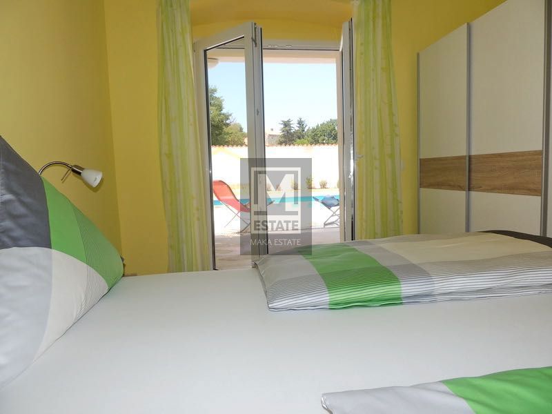 Parenzo, dintorni, ottima villa con piscina!