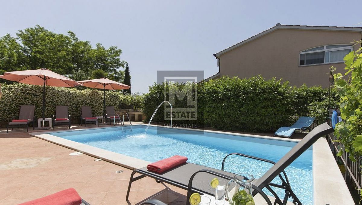 Parenzo, dintorni, Villa con bellissima vista sul mare