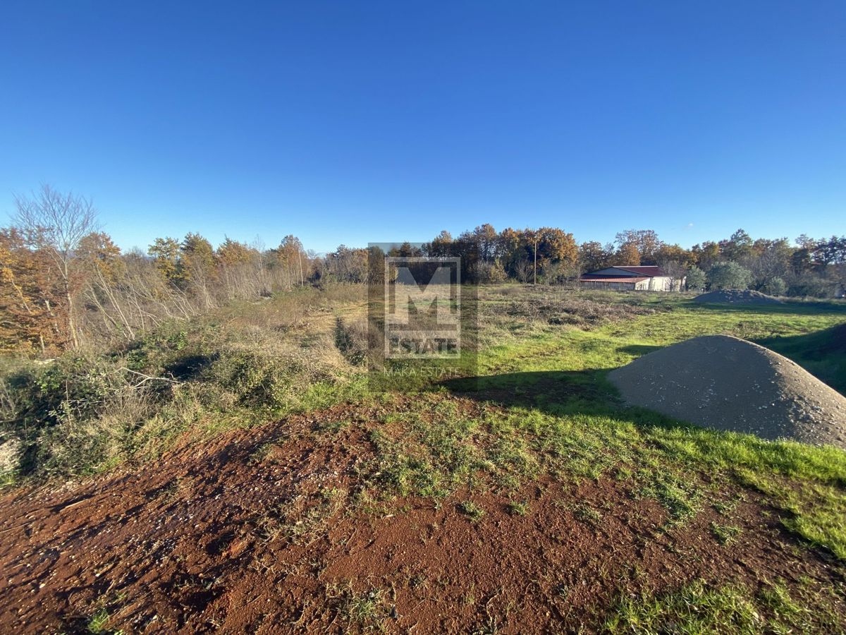 Istria, Gimino, Terreno edificabile con vista sul Monte Maggiore