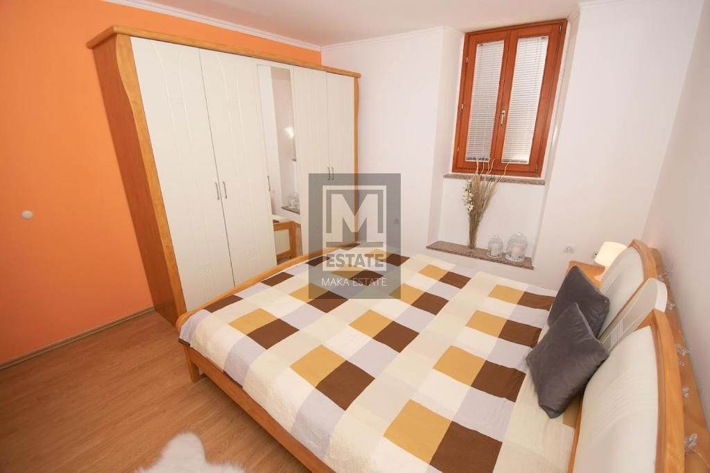Pola, Dignano, Casa a schiera