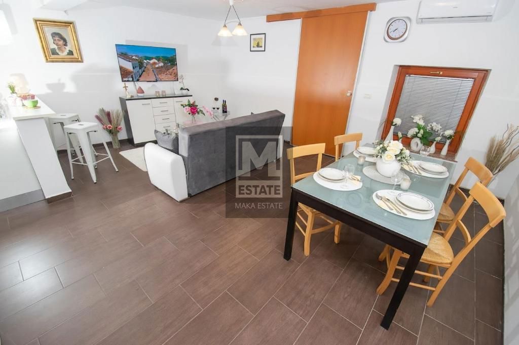 Pola, Dignano, Casa a schiera