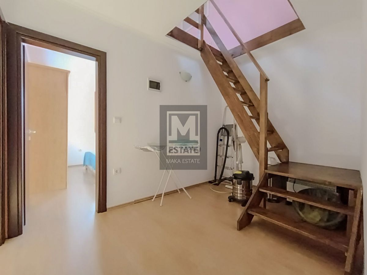 Pola, Dignano, Casa a schiera