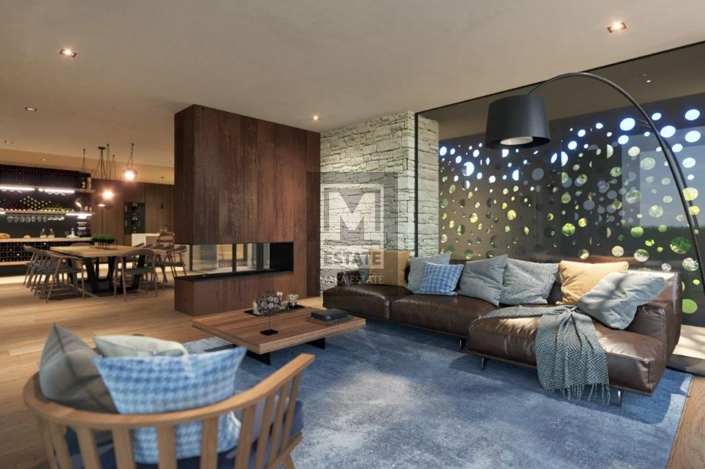 Parenzo, dintorni, Casa di lusso con vista sulle Alpi e sul mare