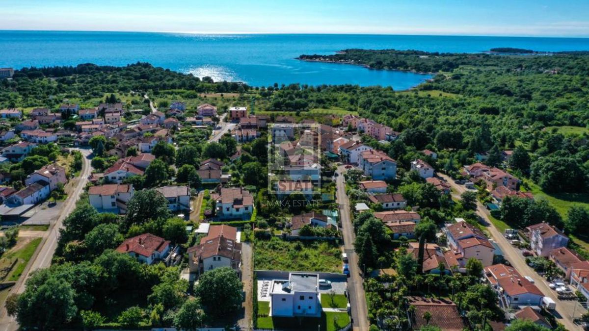 Parenzo, ottima villa con piscina a 800 m dal mare!
