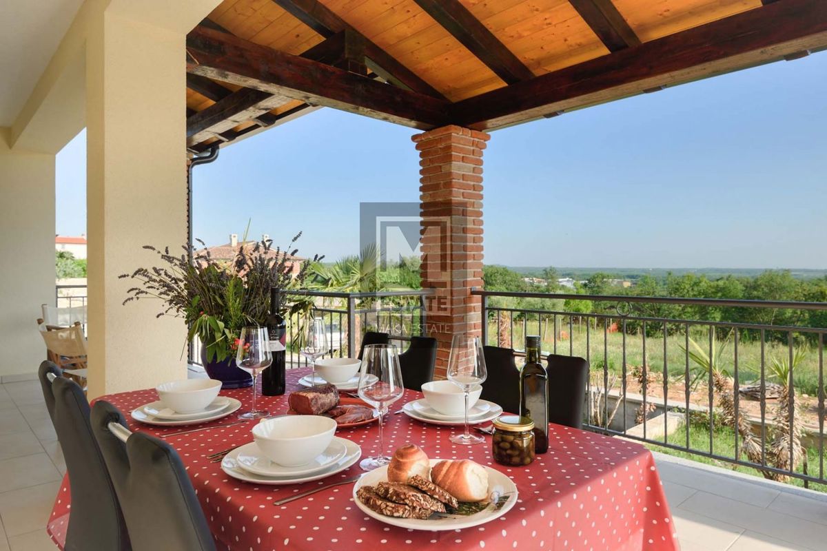 Parenzo, dintorni, Casa indipendente con piscina e vista mare