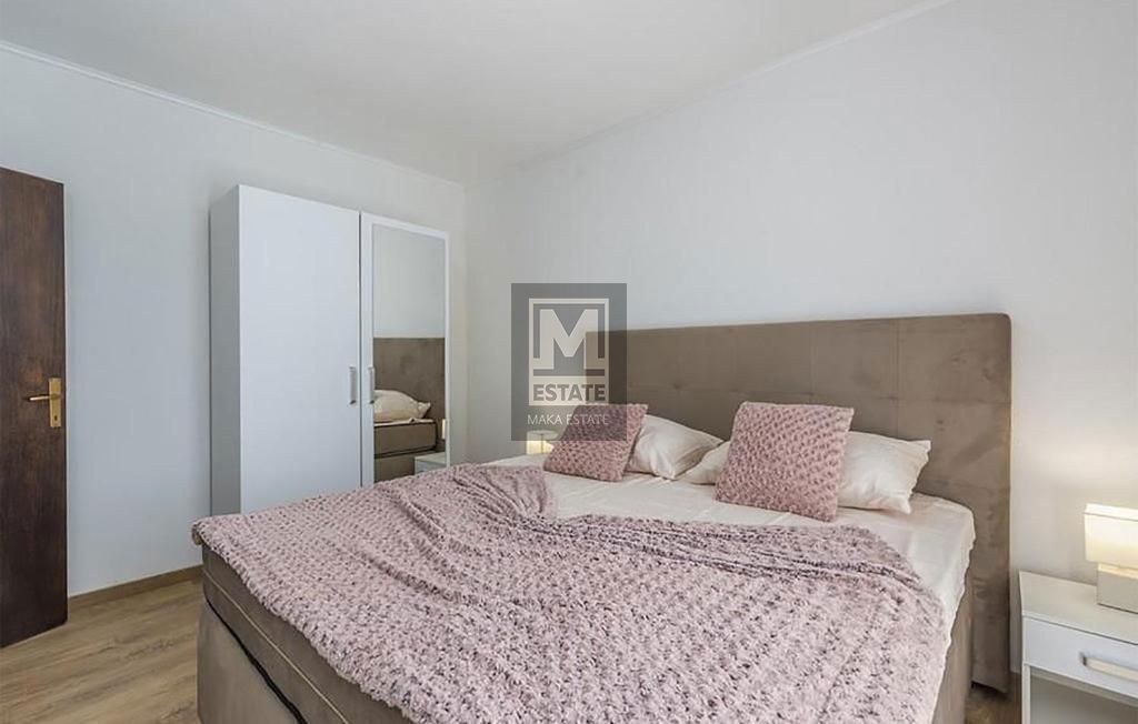 Parenzo, dintorni, ottima villa con piscina e ampio giardino!