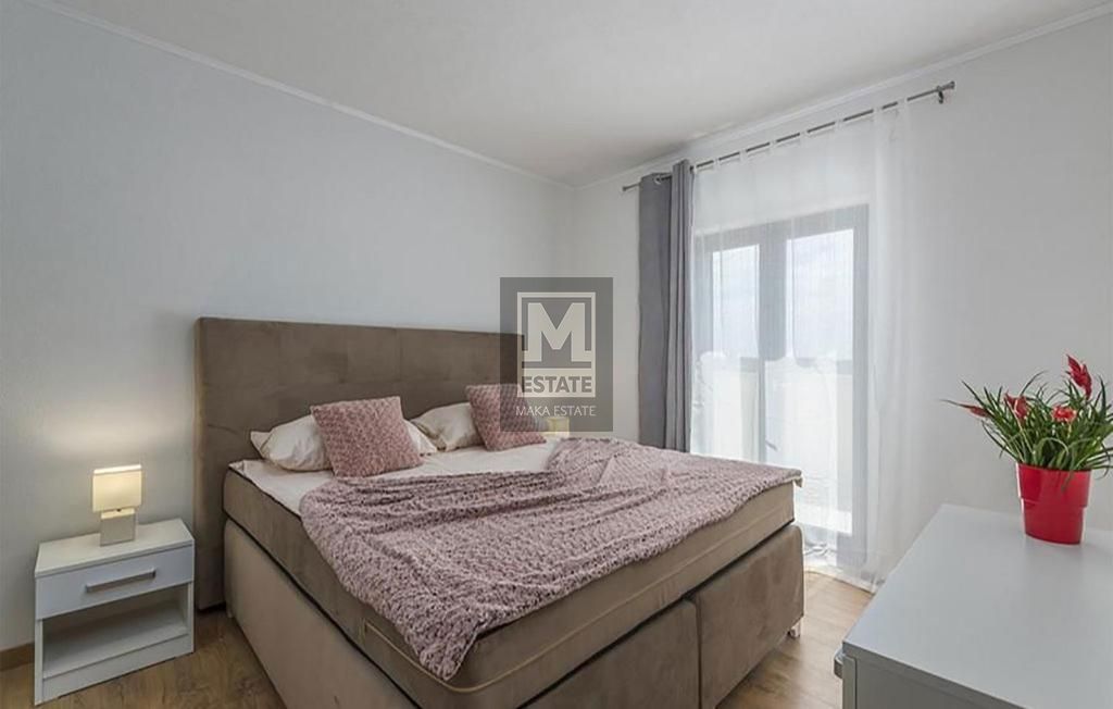 Parenzo, dintorni, ottima villa con piscina e ampio giardino!