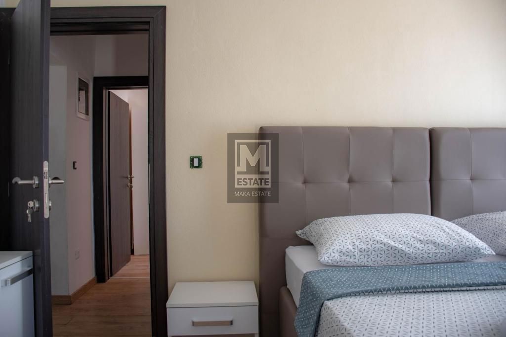 Parenzo, dintorni, ottima villa con piscina e ampio giardino!