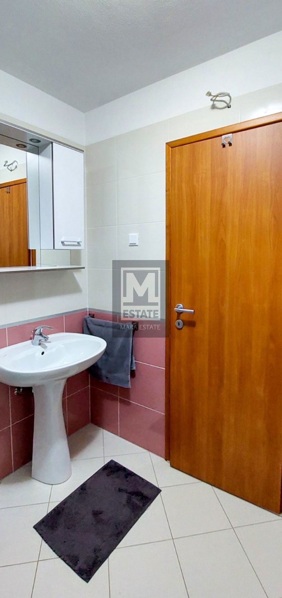 Parenzo, dintorni, appartamento bilocale al primo piano!