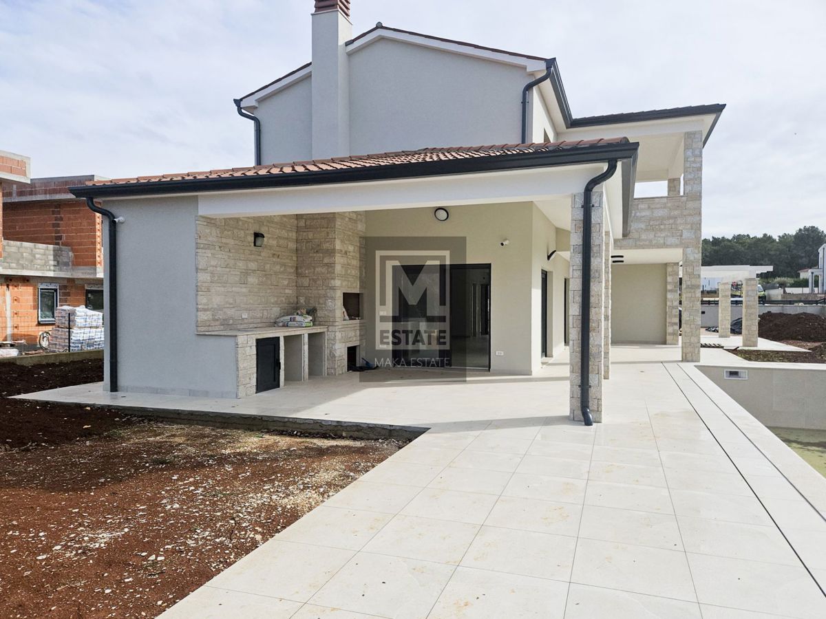 Parenzo, eccellente villa di lusso con piscina vicino al mare!