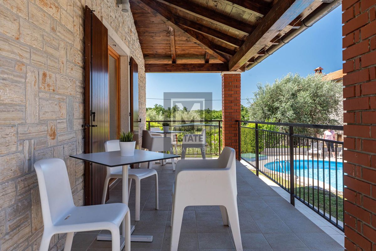 Parenzo, dintorni, bella casa con piscina in un posto tranquillo!