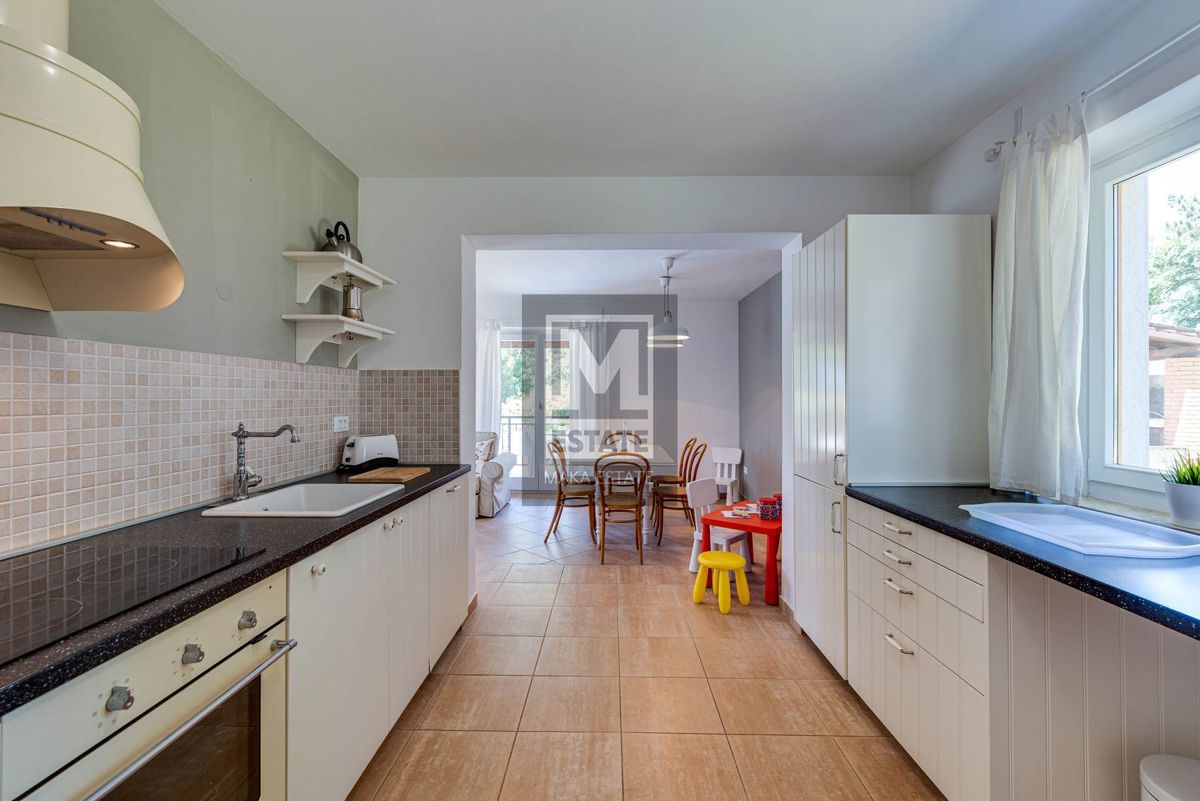 Parenzo, dintorni, bella casa con piscina in un posto tranquillo!