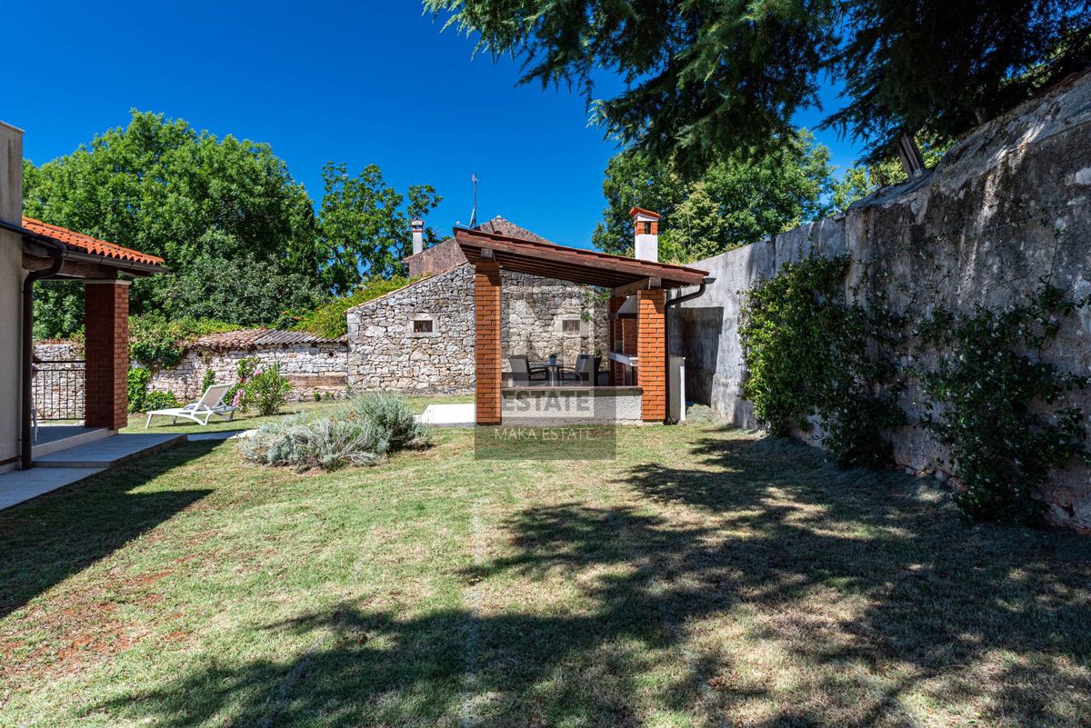 Parenzo, dintorni, bella casa con piscina in un posto tranquillo!